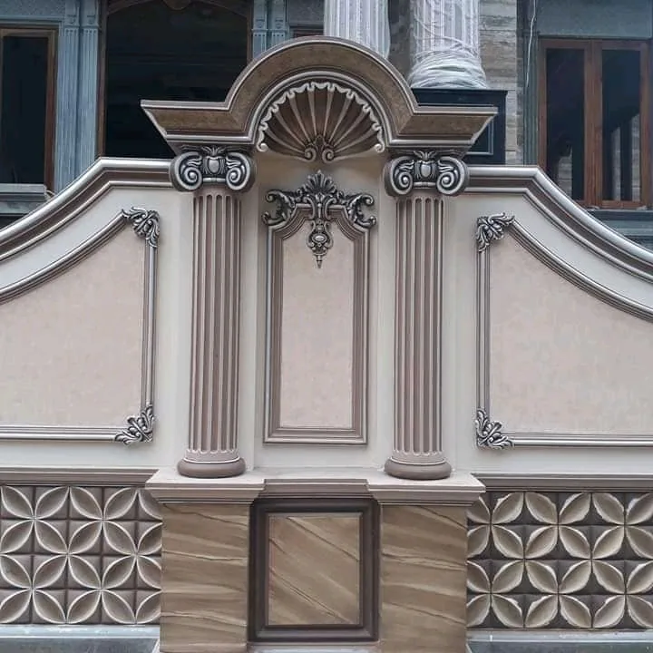 Mahkota Dinding Ionic